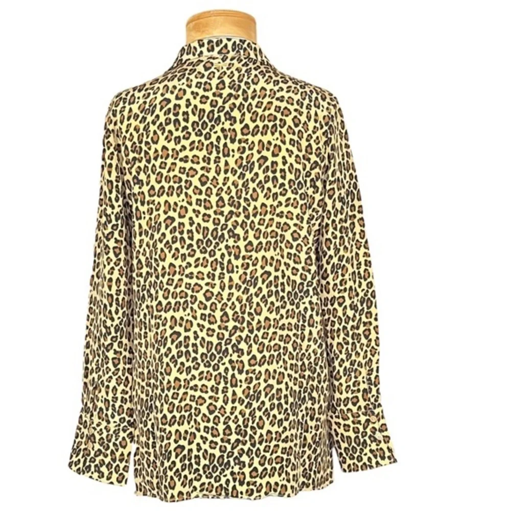Tyler boe  Women’s Silk Leopard Print Blouse With Hidden Button Placket Small - Picture 7 of 13